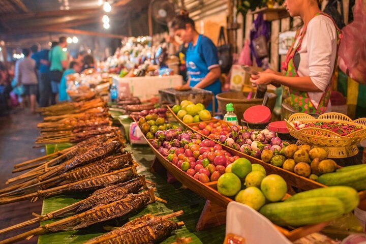 Night Market & Street Food Tour